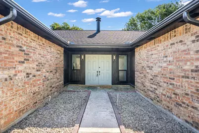 2608 Sprucewood Lane, Euless, TX 76039 - Photo 4
