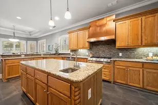 3001 Sunray Valley Ct, Arlington, TX 76012 - Photo 12