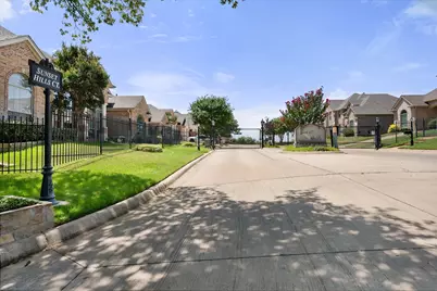 3001 Sunray Valley Court, Arlington, TX 76012 - Photo 38