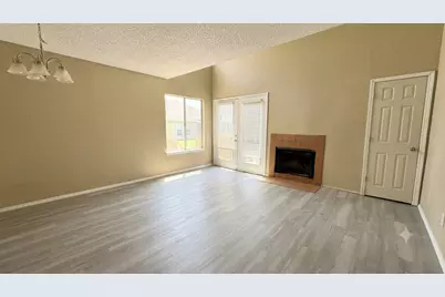 9811 Walnut Street #F201, Dallas, TX 75243 - Photo 4