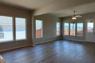 1312 Frio Dr, Springtown, TX 76082 - Photo 4