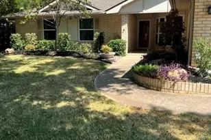 2846 Columbine Dr, Grapevine, TX 76051 - Photo 2
