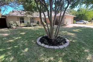 2846 Columbine Dr, Grapevine, TX 76051 - Photo 6