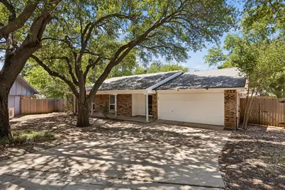 2612 Rush Valley Court, Arlington, TX 76016 - Photo 2