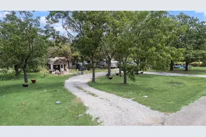 139 Rommel Court, Springtown, TX 76082 - Photo 6
