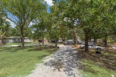 139 Rommel Court, Springtown, TX 76082 - Photo 8