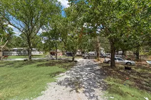 139 Rommel Ct, Springtown, TX 76082 - Photo 8