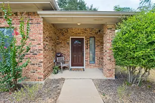1006 Ridgeview, Carrollton, TX 75007 - Photo 2