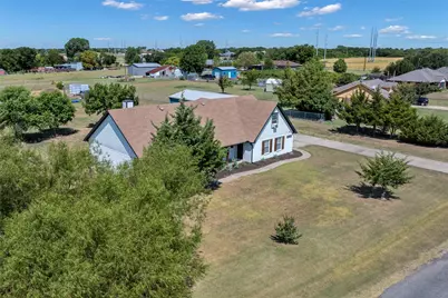 6560 Meadow Ridge Circle, Nevada, TX 75173 - Photo 2