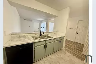 9813 Walnut Street #302, Dallas, TX 75243 - Photo 4