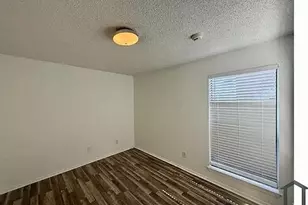 9813 Walnut St, Dallas, TX 75243 - Photo 10