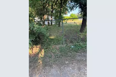 4004 Curry Road #A, Arlington, TX 76001 - Photo 16