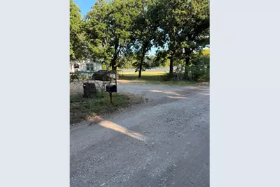 4004 Curry Road #A, Arlington, TX 76001 - Photo 12