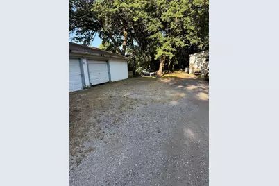 4004 Curry Road #A, Arlington, TX 76001 - Photo 10