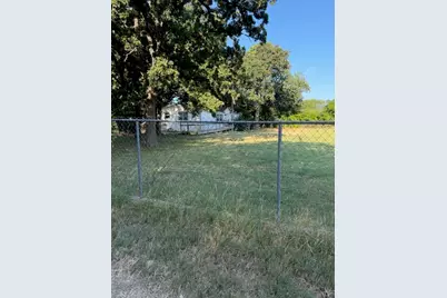 4004 Curry Road #A, Arlington, TX 76001 - Photo 2