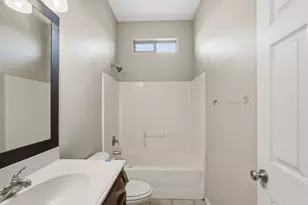 4203 Lucy Ln, Arlington, TX 76016 - Photo 32