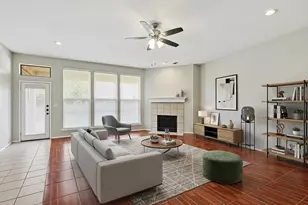 4203 Lucy Ln, Arlington, TX 76016 - Photo 2