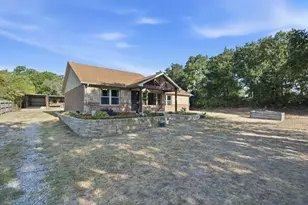 328 Silver Ln, Azle, TX 76020 - Photo 4