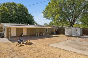 9745 Ash Creek Dr, Dallas, TX 75228 - Photo 16