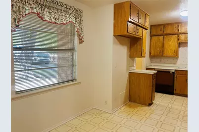 708 N Trinity Street, Whitney, TX 76692 - Photo 8