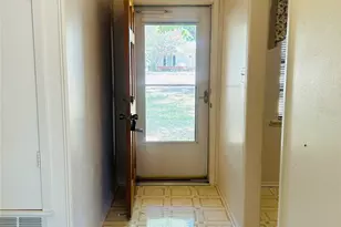 708 N Trinity St, Whitney, TX 76692 - Photo 12