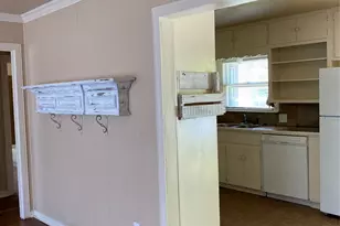 1910 N Travis St, Sherman, TX 75092 - Photo 8