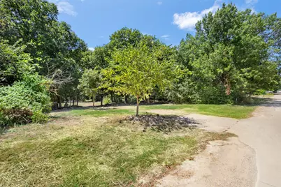 261 Rocky Drive, Waxahachie, TX 75167 - Photo 2