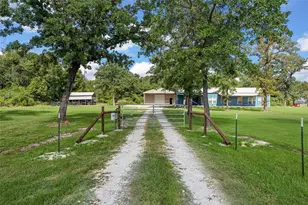 145 Private Rd 944, Fairfield, TX 75840 - Photo 4