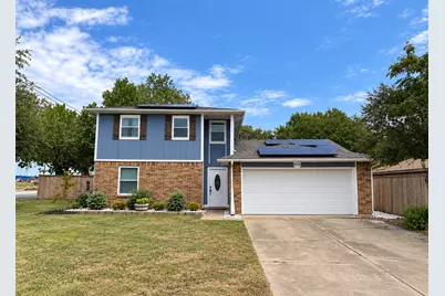 850 Frances Drive, Grand Prairie, TX 75052 - Photo 1