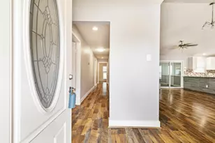 909 N Dove Rd, Grapevine, TX 76051 - Photo 4