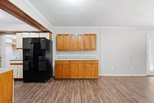 417 Lakeside Dr, Irving, TX 75062 - Photo 18