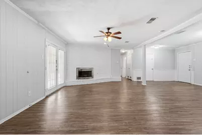 417 Lakeside Drive, Irving, TX 75062 - Photo 10