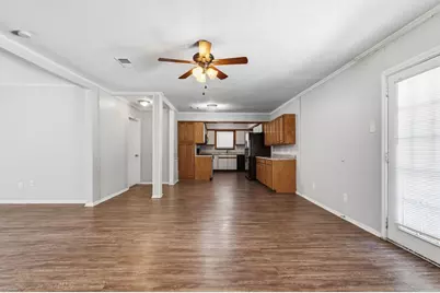 417 Lakeside Drive, Irving, TX 75062 - Photo 12