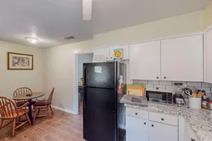 204 Pine St, Keene, TX 76059 - Photo 12