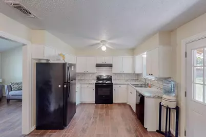 204 Pine Street, Keene, TX 76059 - Photo 10
