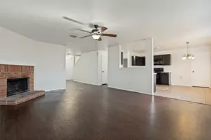 1030 April Showers Ln, Lancaster, TX 75134 - Photo 4
