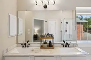 9028 Clearhurst Dr, Dallas, TX 75238 - Photo 16
