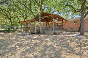 900 NW 11th St, Mineral Wells, TX 76067 - Photo 30