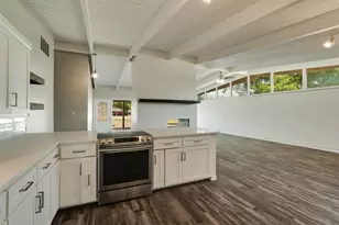 502 W Texas Ave, Iowa Park, TX 76367 - Photo 14