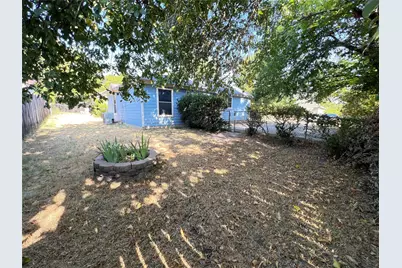 403 W Oak Street, Decatur, TX 76234 - Photo 16