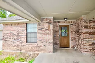 663 W Tarleton St, Stephenville, TX 76401 - Photo 2