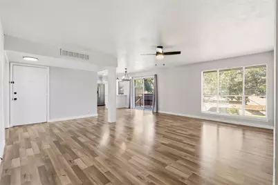 10526 Stone Canyon Road #201, Dallas, TX 75230 - Photo 2