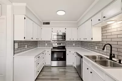 10526 Stone Canyon Road #201, Dallas, TX 75230 - Photo 6