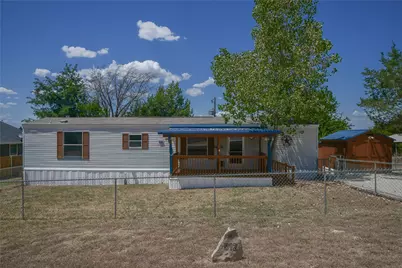 912 Pease River Drive, Granbury, TX 76048 - Photo 2