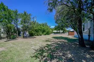 912 Pease River Dr, Granbury, TX 76048 - Photo 36
