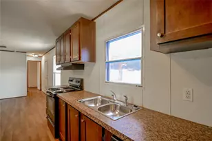 912 Pease River Dr, Granbury, TX 76048 - Photo 16