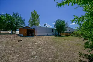 912 Pease River Dr, Granbury, TX 76048 - Photo 34