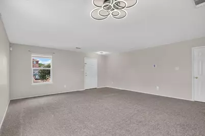 2427 Arroyo Springs Drive, Grand Prairie, TX 75052 - Photo 6