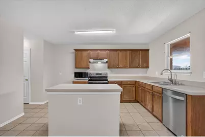 2427 Arroyo Springs Drive, Grand Prairie, TX 75052 - Photo 14