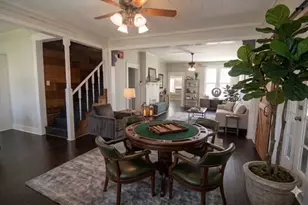 215 E 11th St, Bonham, TX 75418 - Photo 2